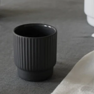 Archive Studio ribbed dark grey espresso