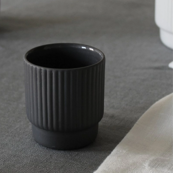 Archive Studio ribbed dark grey espresso